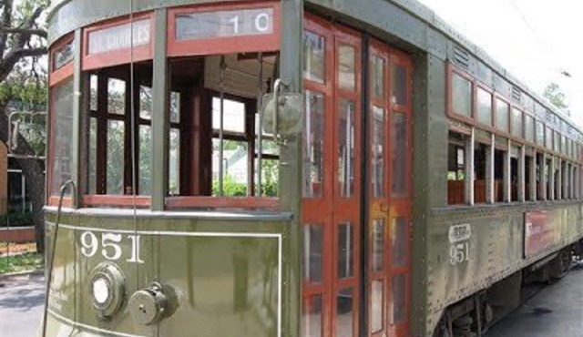 Classic Uptown Shotgun, Just Steps to the Streetcar !