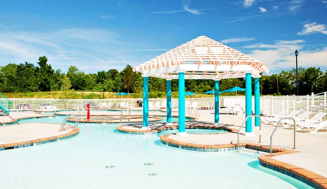 Classic Williamsburg Condo Resort