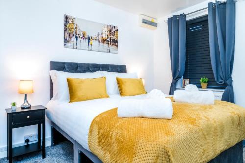 Classy 3-Bed Family Home Sleeping 6 with Fast Wi-Fi