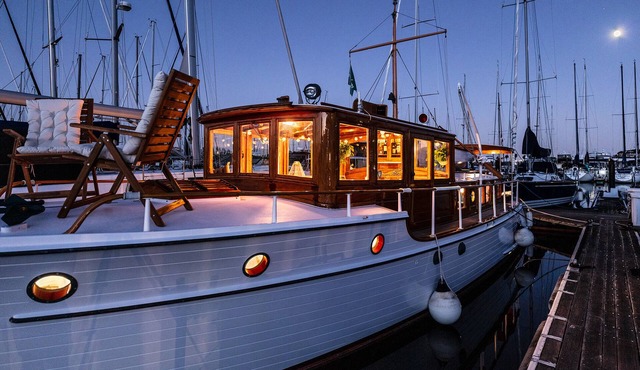 Classy, Century-Old San Francisco Bay Yacht