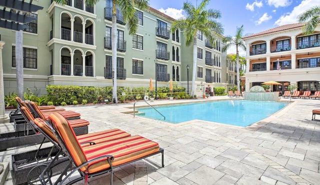 Classy Estero Condo in Heart of Coconut Point