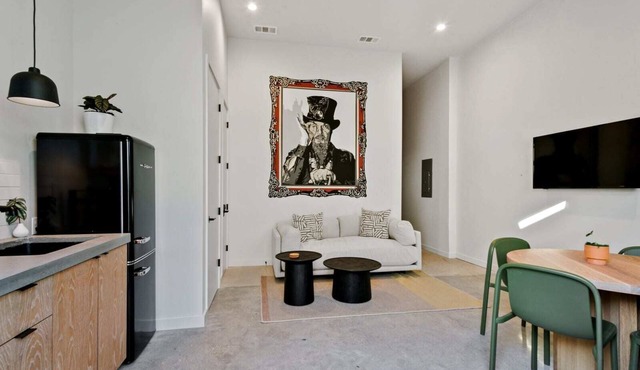 Claudia - Unit 2 | Sense of Calm and Relaxation, Walking Distance to the Excitem