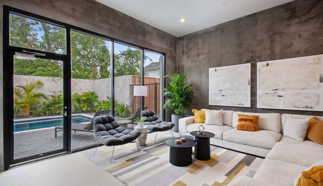 Claudia - Unit 5 | Sense of Calm and Relaxation, Walking Distance to the Excitem