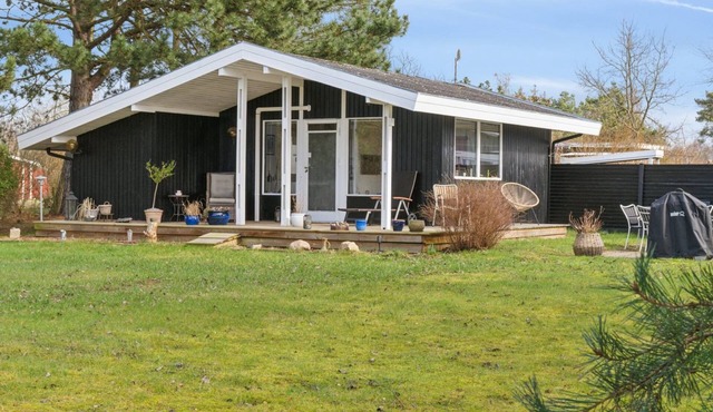 "Clausina" - 3.8km from the sea by Interhome