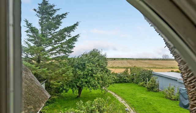 "Clausina" - 600m from the sea by Interhome