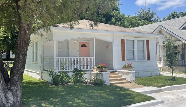 Clay Cottage- Magnolia, Baylor and Downtown Waco