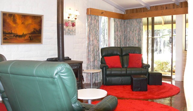 Clayborne Villa, lovely mud brick country house