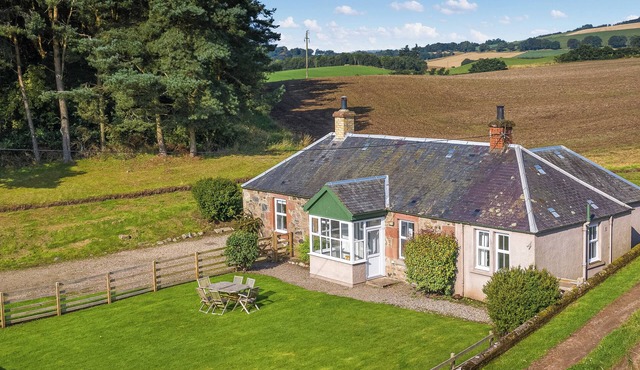 Clayhills Cottage - UK5833