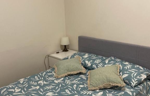 Clayton private room