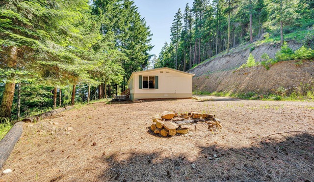 Cle Elum Cabin: Spacious Yard w/ATV Trail Access!