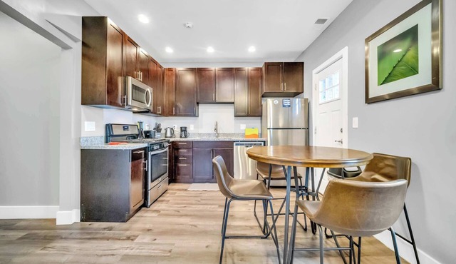 Cle Suites 1BR/1BA | 5 min Walk to Cle Clinic #10