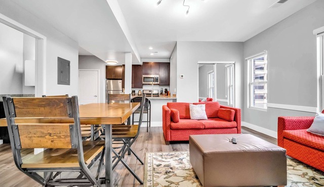 Cle Suites 2BR/1BA | 5 min Walk to Cle Clinic #14