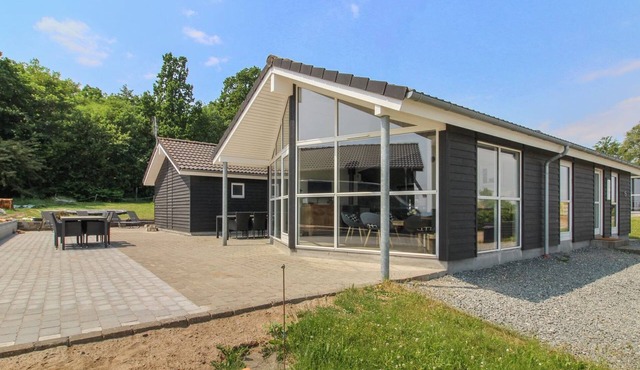 "Clea" - 200m from the sea by Interhome