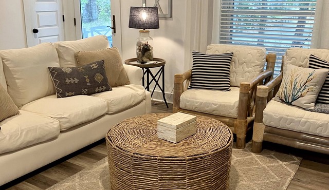 Clean, affordable, and a short walk to the beach!