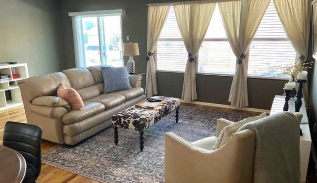 Clean and Convenient 3 BR Erie Townhouse