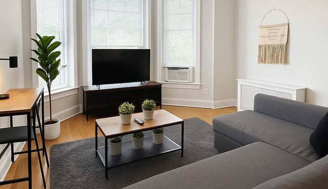 Clean and Equipped 2BR Apartment