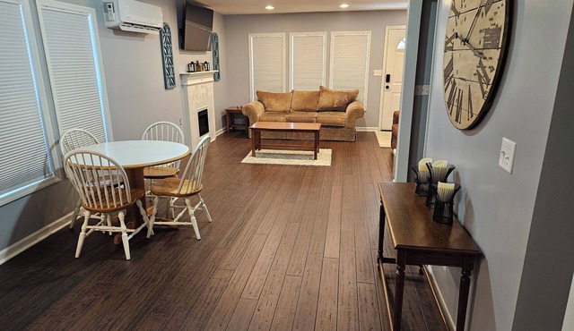 Clean and relaxing house for your vacation or business needs.