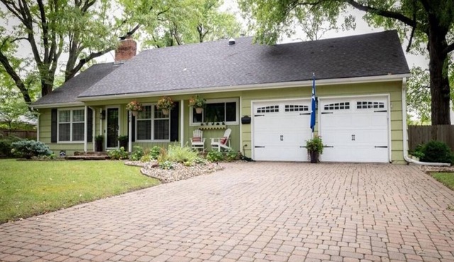 Clean and Updated 4 bedroom home in heart of Prairie Village