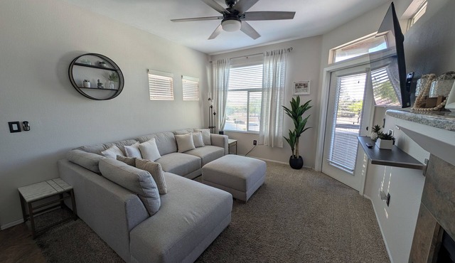 Clean & Bright 2BR/2BA Scottsdale Vacation Rental - Your Perfect Getaway!