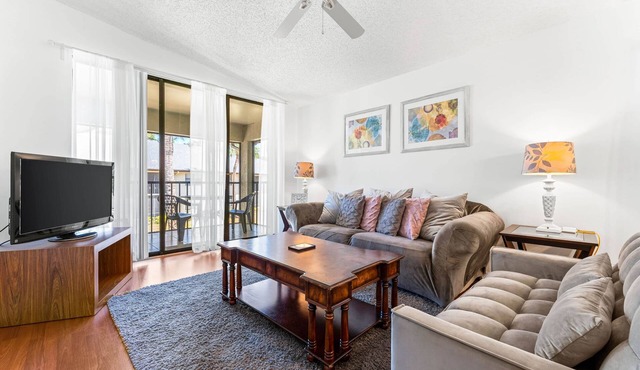 Clean & Bright. Minutes to Anna Maria Island+