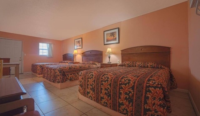 Clean Budget Room Ideal for Adventurers Close to Mustang Island