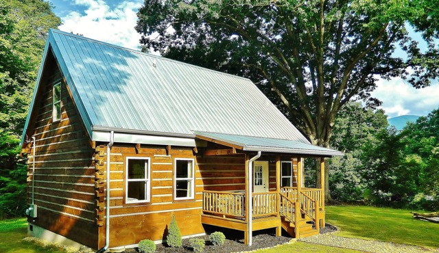❤Clean Cabin WiFi in-town Easy access PAVED Black Mountain 15min to Asheville