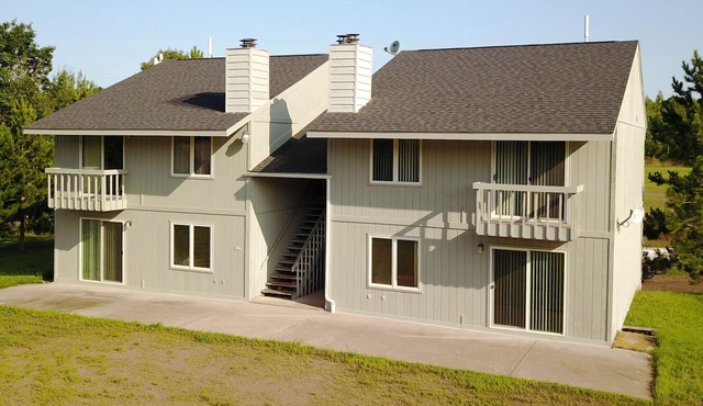 Clean, Comfortable and Quiet Condo at the base of Jackson Creek Summit