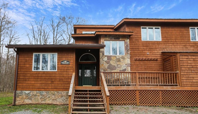 Clean, comfortable, convenient townhome is an excellent vacation location!