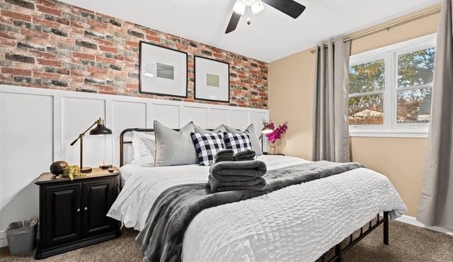 Clean & Cozy 3BR Home| Friendly City of Hazel Park