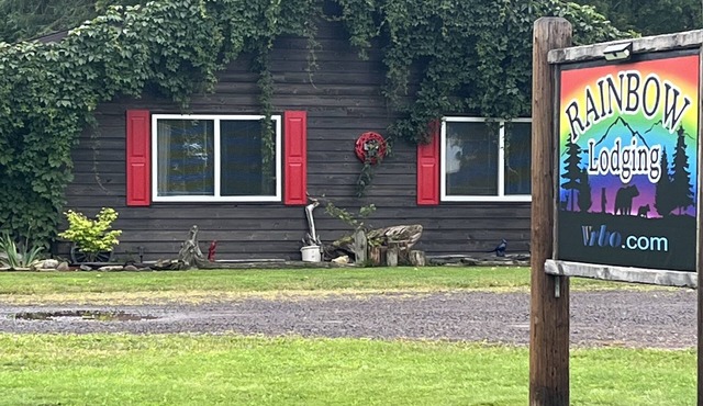 Clean & Cozy family friendly cabin close to the Porcupine Mountains~