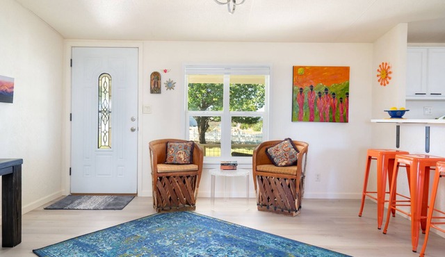 Clean Cute Ute Lake Home - 5 mins to the lake!