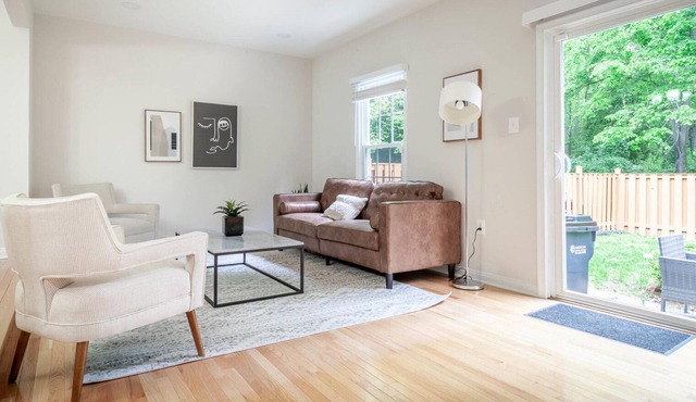 Clean Fairfax 3BR w/W/D, close to Nationals Park, by Blueground