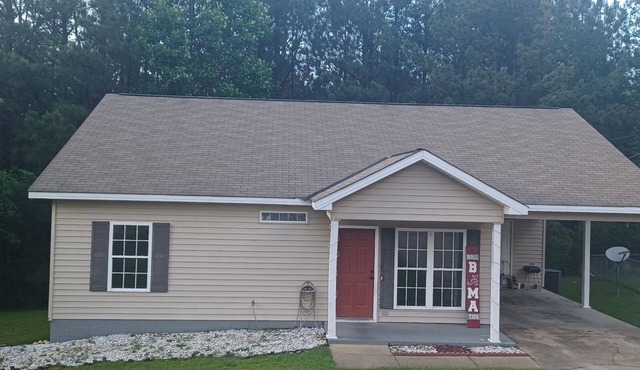 Clean/Family-Friendly Home Near Brynat Denny-Stadium