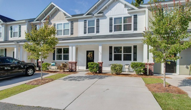 *CLEAN Family Fun house!