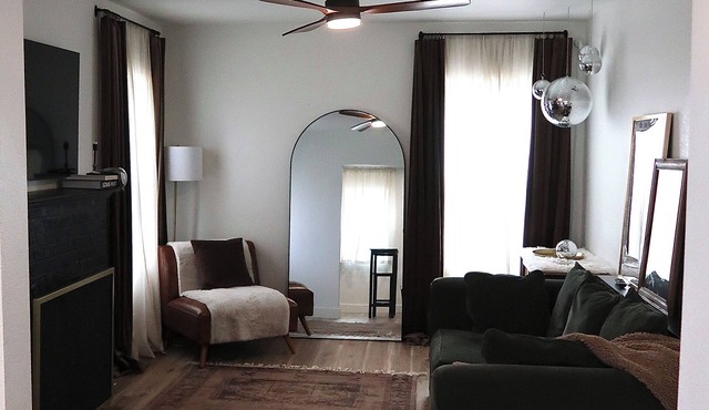 Clean home, walking distance to many businesses—close to downtown!