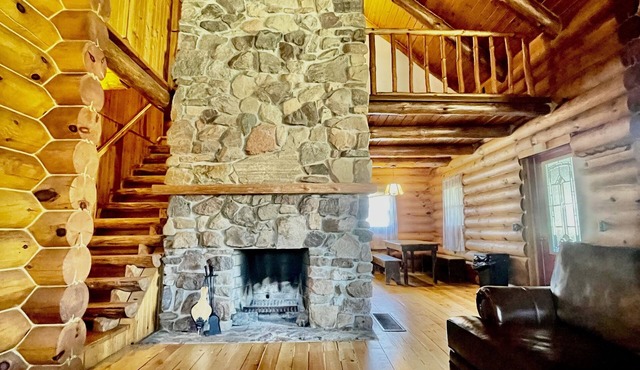 Clean Log Cabin in Trout Fishing mecca!