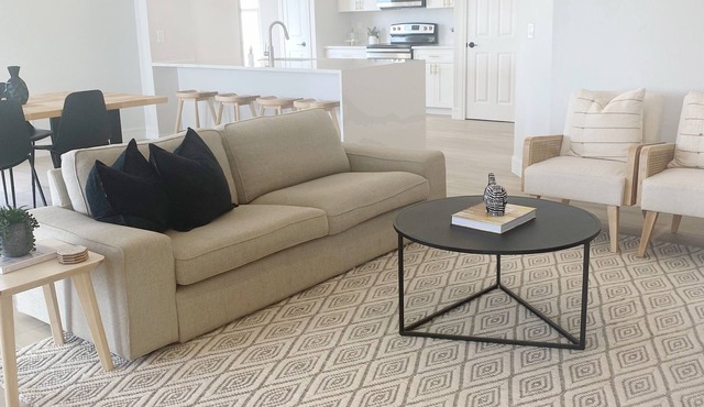 Clean, modern, sophisticated finishes---Lakeview Sunsets EVERYNIGHT