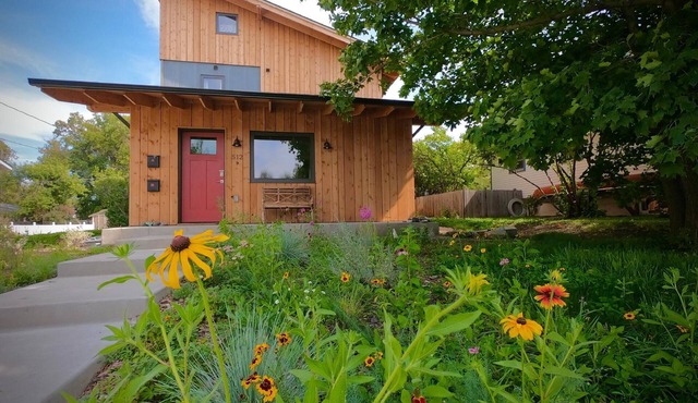 Clean, one bedroom, newly constructed home within walking distance of downtown.