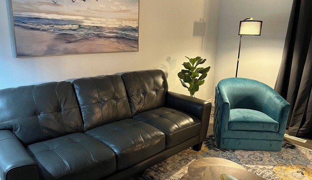 Clean, quiet, and centrally located four bed and two bath-Heart of Marathon