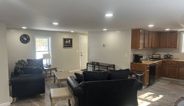 Clean Renovated 4BR Home for Work Stays | Central Maine