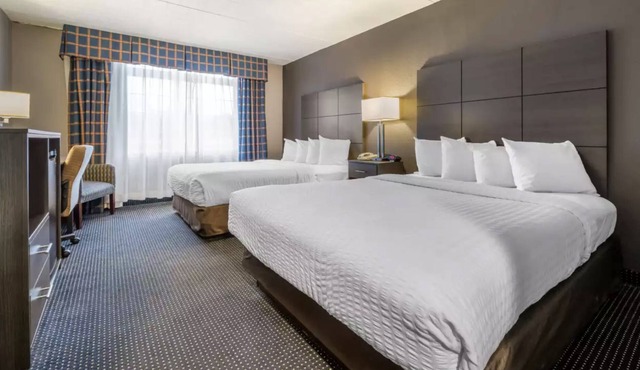 Clean room with bath close to the State Capital