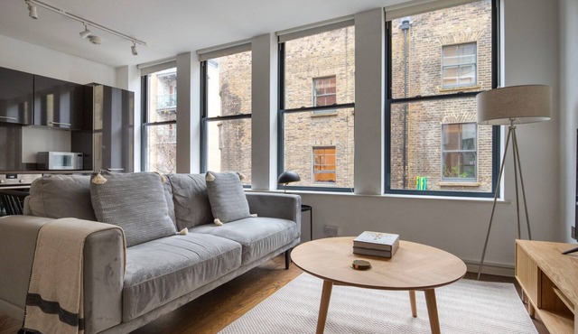 Clean Shoreditch 1BR w/Open Plan, nr Market & Dining, by Blueground