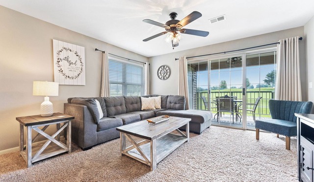 Clean & Spacious 2BR/2BA. Gated resort with amenities