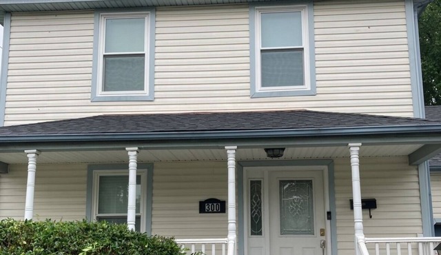 Clean spacious home near Sentara Hospital