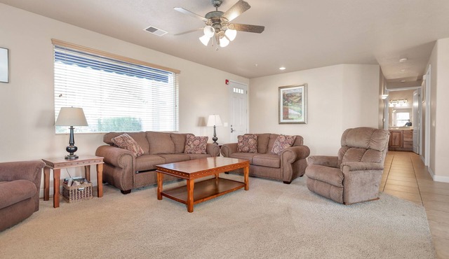 Clean, Spacious lst Floor End Unit Las Palmas w/Great Views