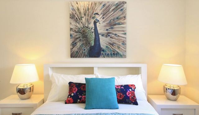 Clean,Stylish Apt-5mins Airport,10 mins local shop, 15 mins to CBD, Free parking