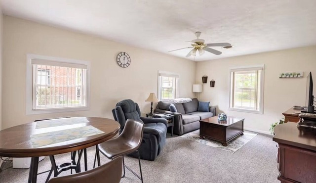 Clean & very comfortable house in quiet/safe residential neighborhood