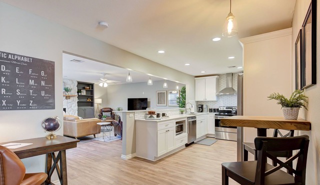 Clean, Warm, and Welcoming, 1 Mile from Tinker AFB