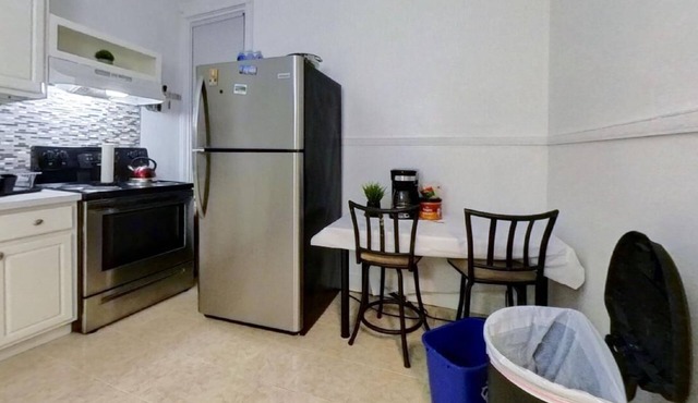 Clean1-bedroom apartment in Philadelphia with AC, WiFi