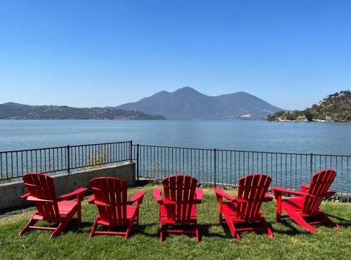 Clear Lake Cottages & Marina